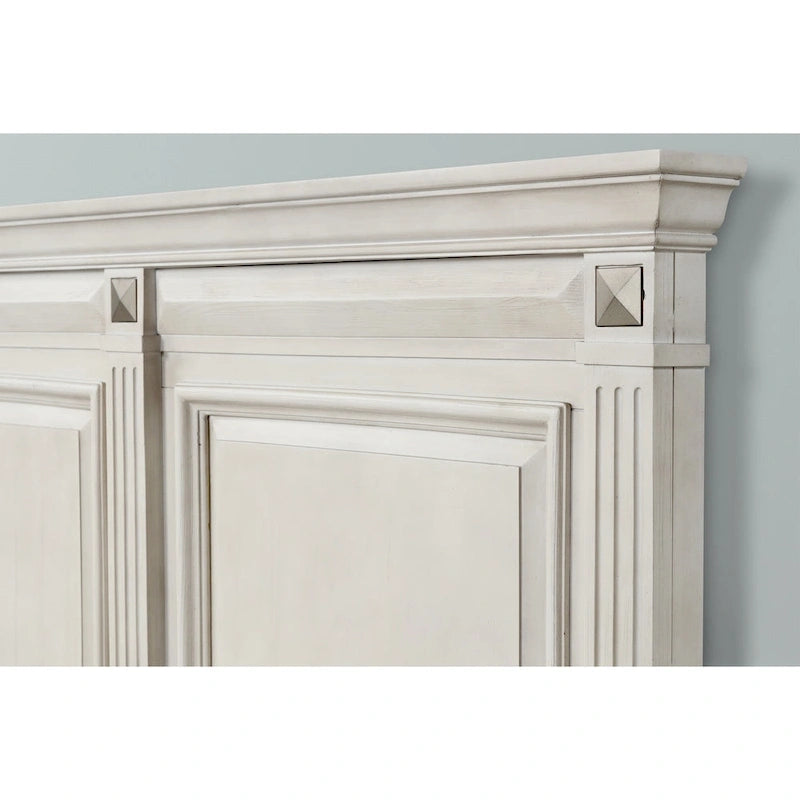 Ensemble de chambre à coucher Roundhill Furniture Renova en bois parchemin vieilli avec lit à panneaux, commode, miroir, table de chevet et commode haute.