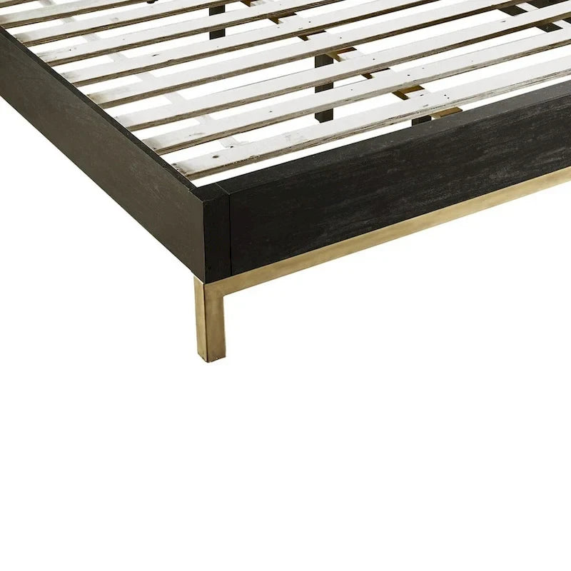 Lit plateforme Carl California King, tête de lit à panneaux côtelés doublés, noir