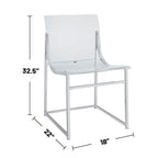 Ensemble de 2 chaises de salle à manger, l'une transparente et l'autre chromée.