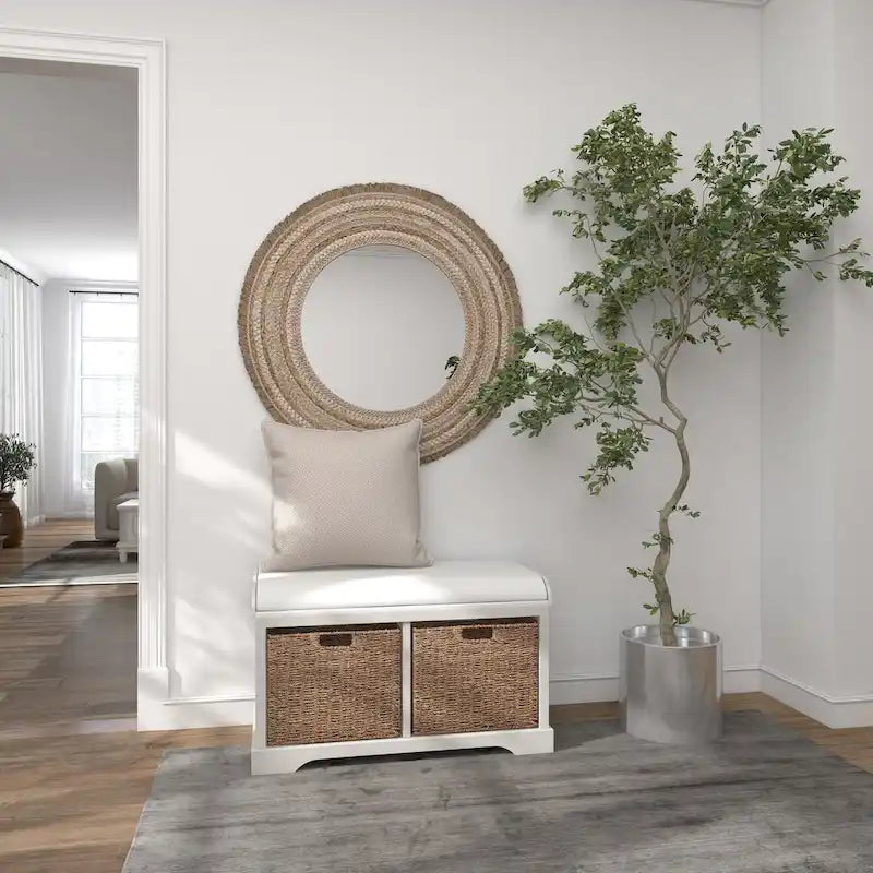 Banc de rangement en bois avec paniers en jonc de mer brun et assise rembourrée - Blanc - Roche River Decor
